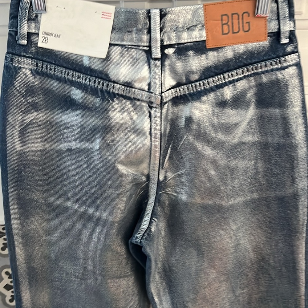 Urban Outfitters BDG Women's Metallic Cowboy Jean 28 straight leg - Picture 9 of 11